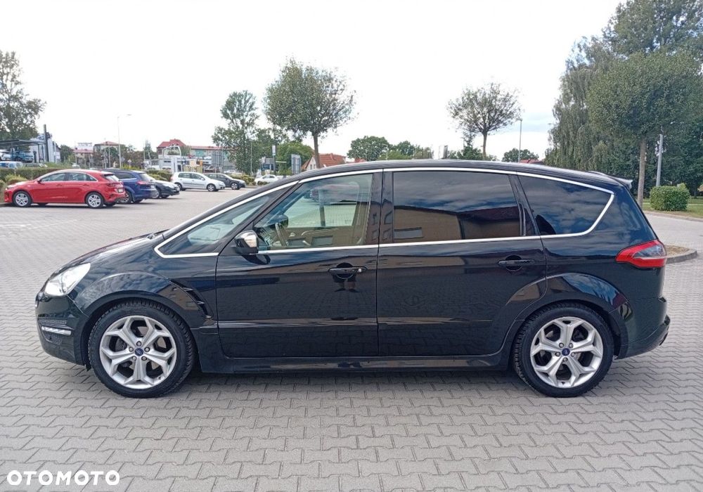 Ford S-Max - 11
