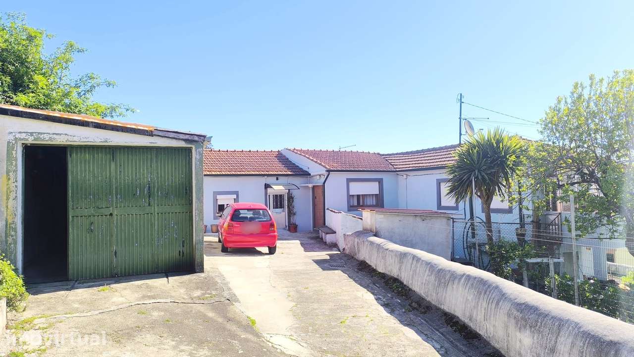Quintinha com 4 Casas em Porto Campanhã - Grande imagem: 2/33