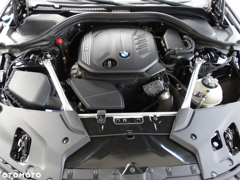 BMW Seria 5 520d Luxury Line - 28