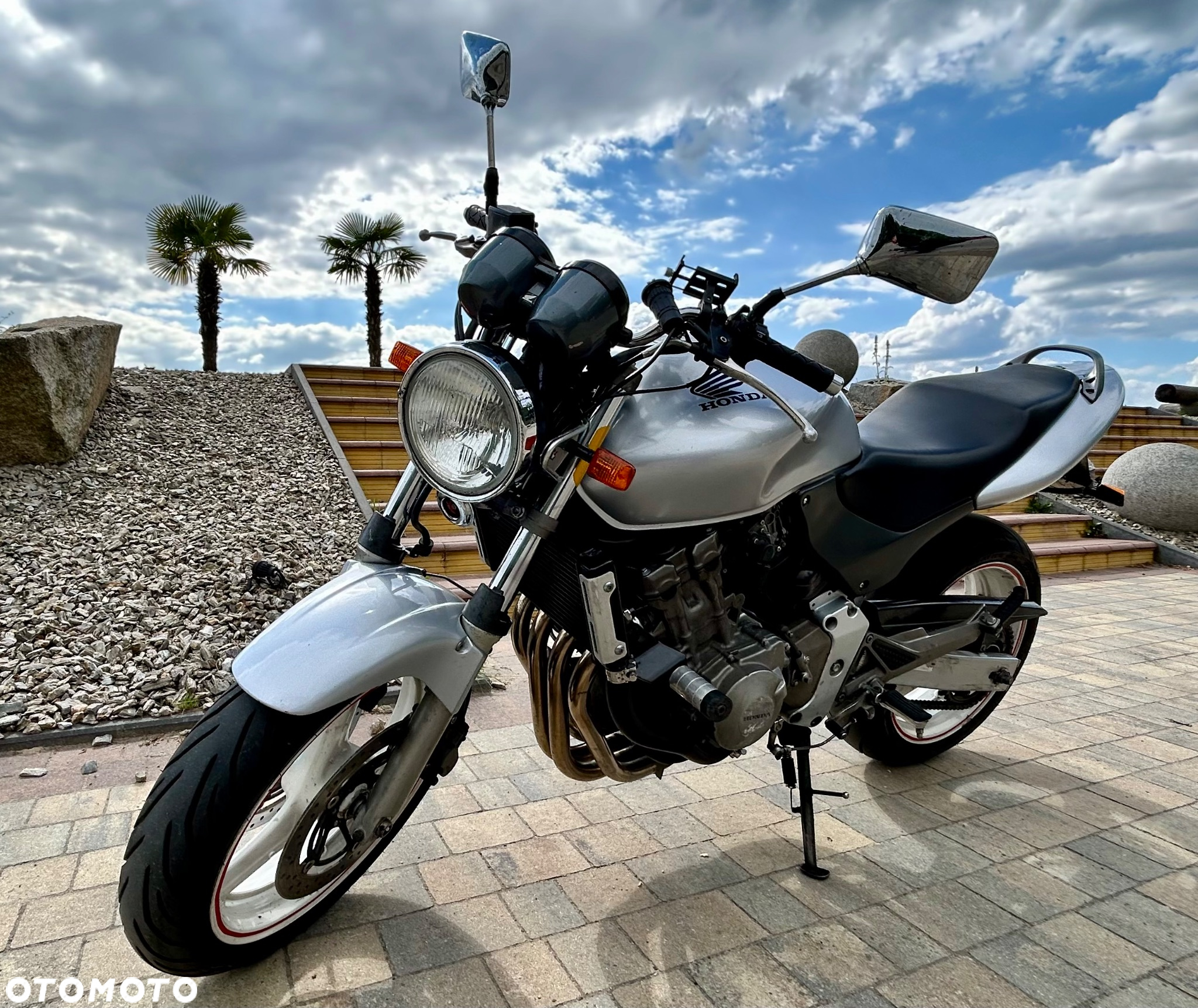 Honda Hornet - 12