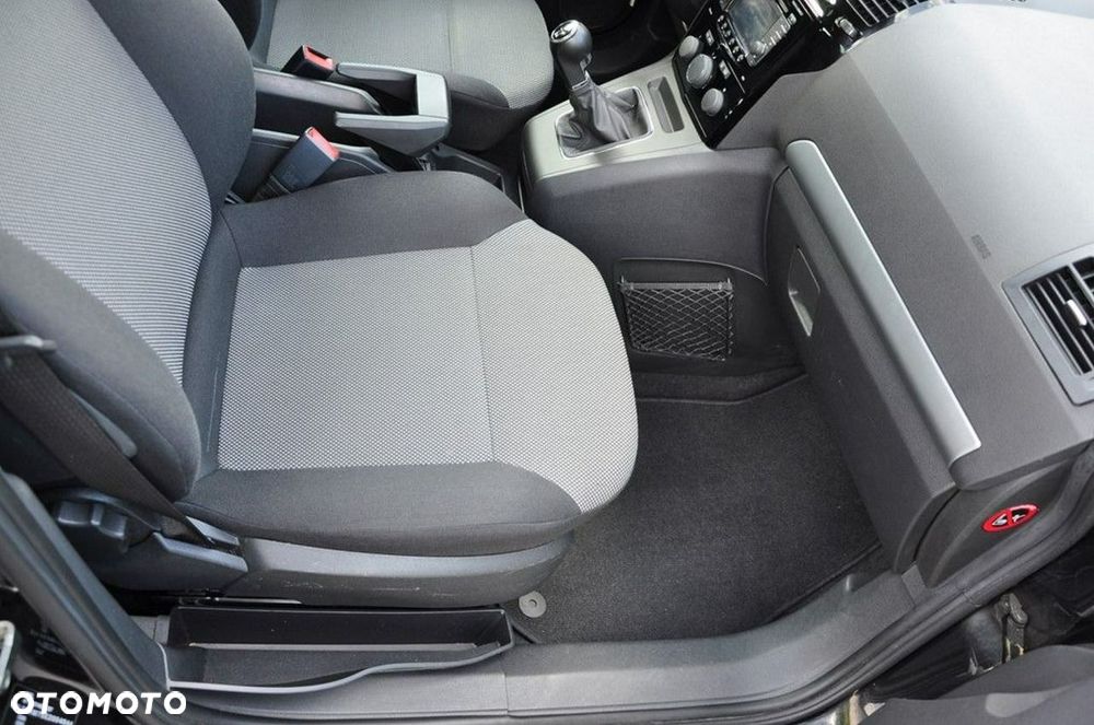 Opel Zafira 1.8 Cosmo - 32