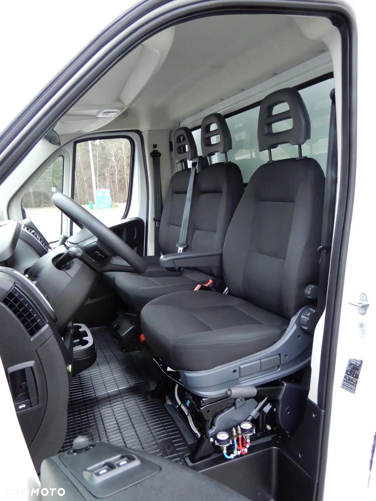 Fiat Ducato Serii 8 MAXI Wzmacniany 2.2 MultiJet3 H3-POWER 160 KM Chłodnia 4226 mm 8 Euro Palet Boczne Drzwi Agregat Zanotti -20*C Android Auto Carplay Stan Auta JAK NOWY POLECAM - 33