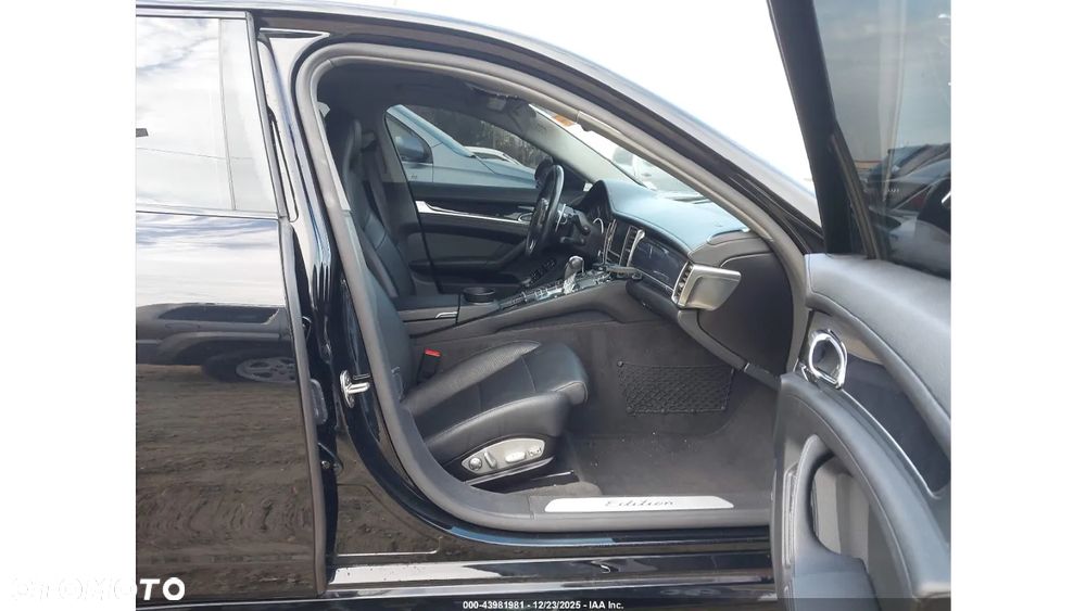 Porsche Panamera - 9