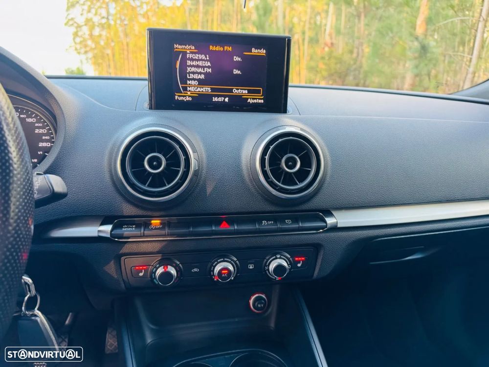 Audi A3 Sportback 2.0 TDI S-line - 33