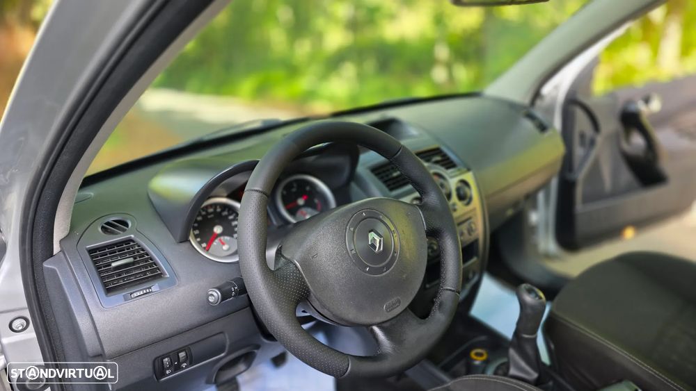 Renault Mégane 1.5 dCi SL Sportway - 8