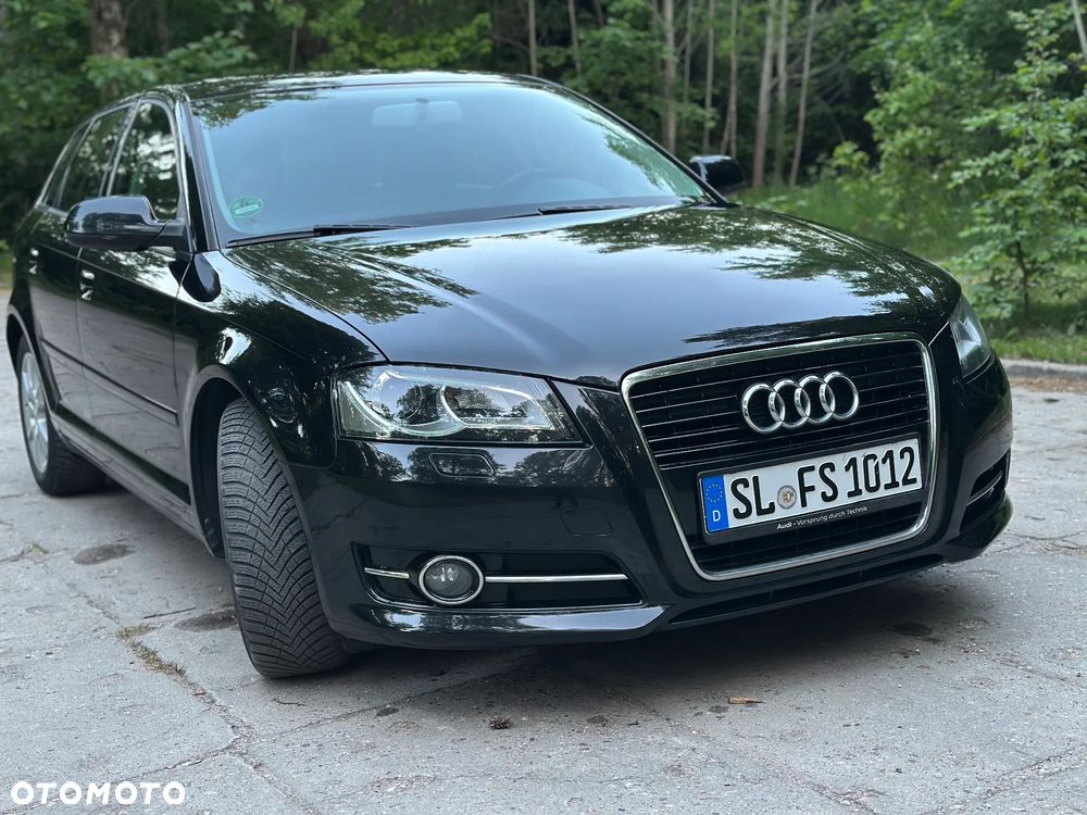 Audi A3 Sportback - 1