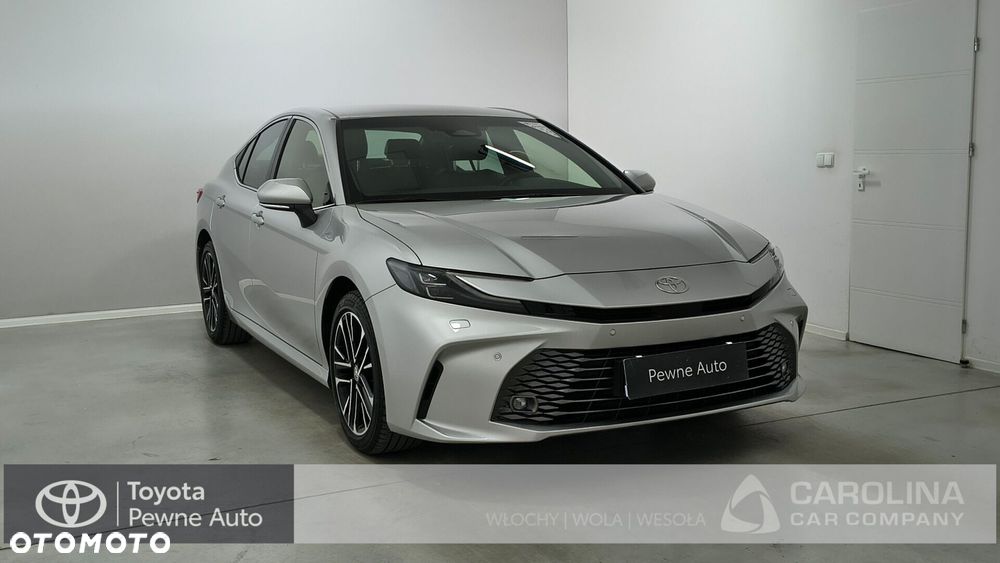 Toyota Camry - 28