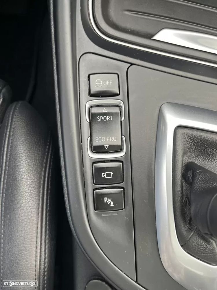 BMW 335 d Touring xDrive Pack M - 48