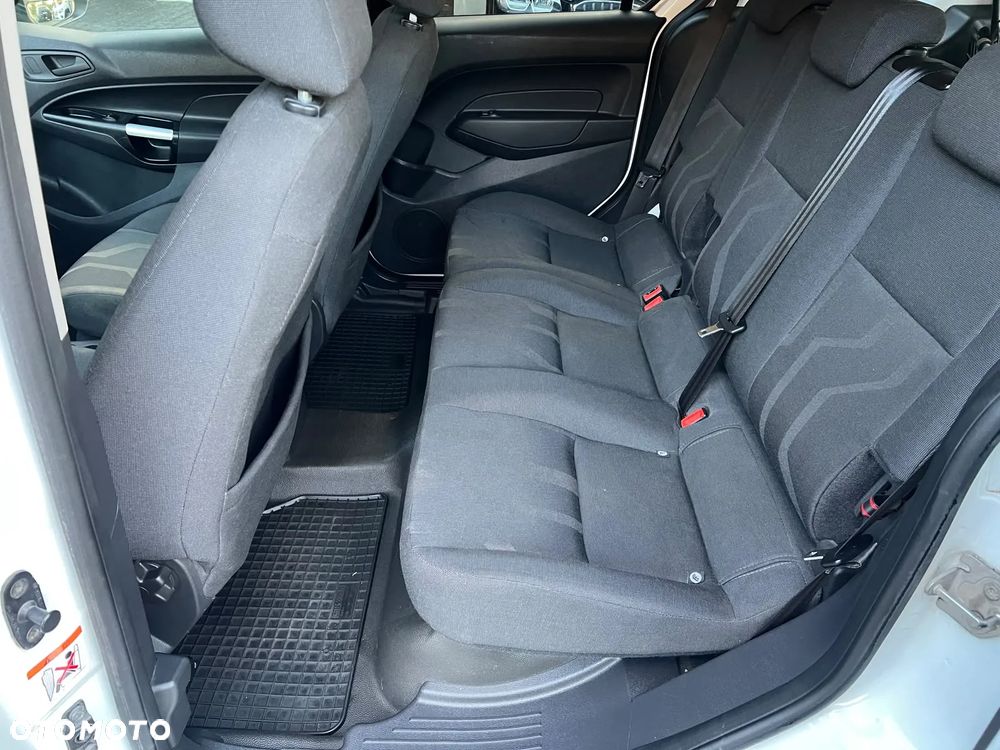 Ford Tourneo Connect - 26