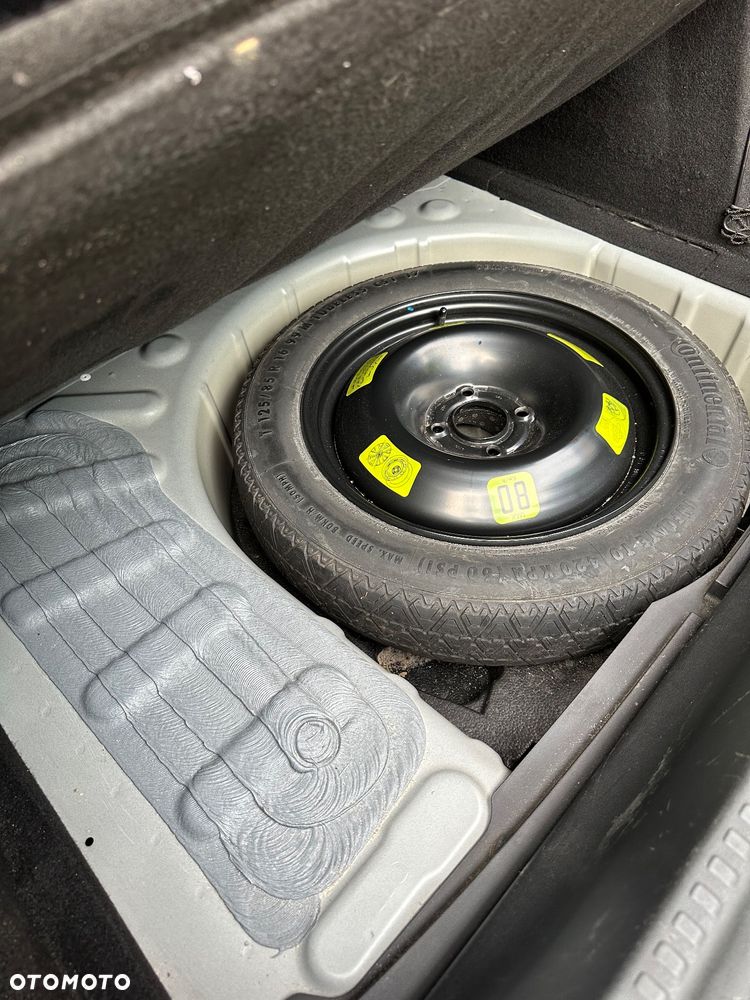 Citroën C4 1.6 e-HDi Seduction MCP - 8