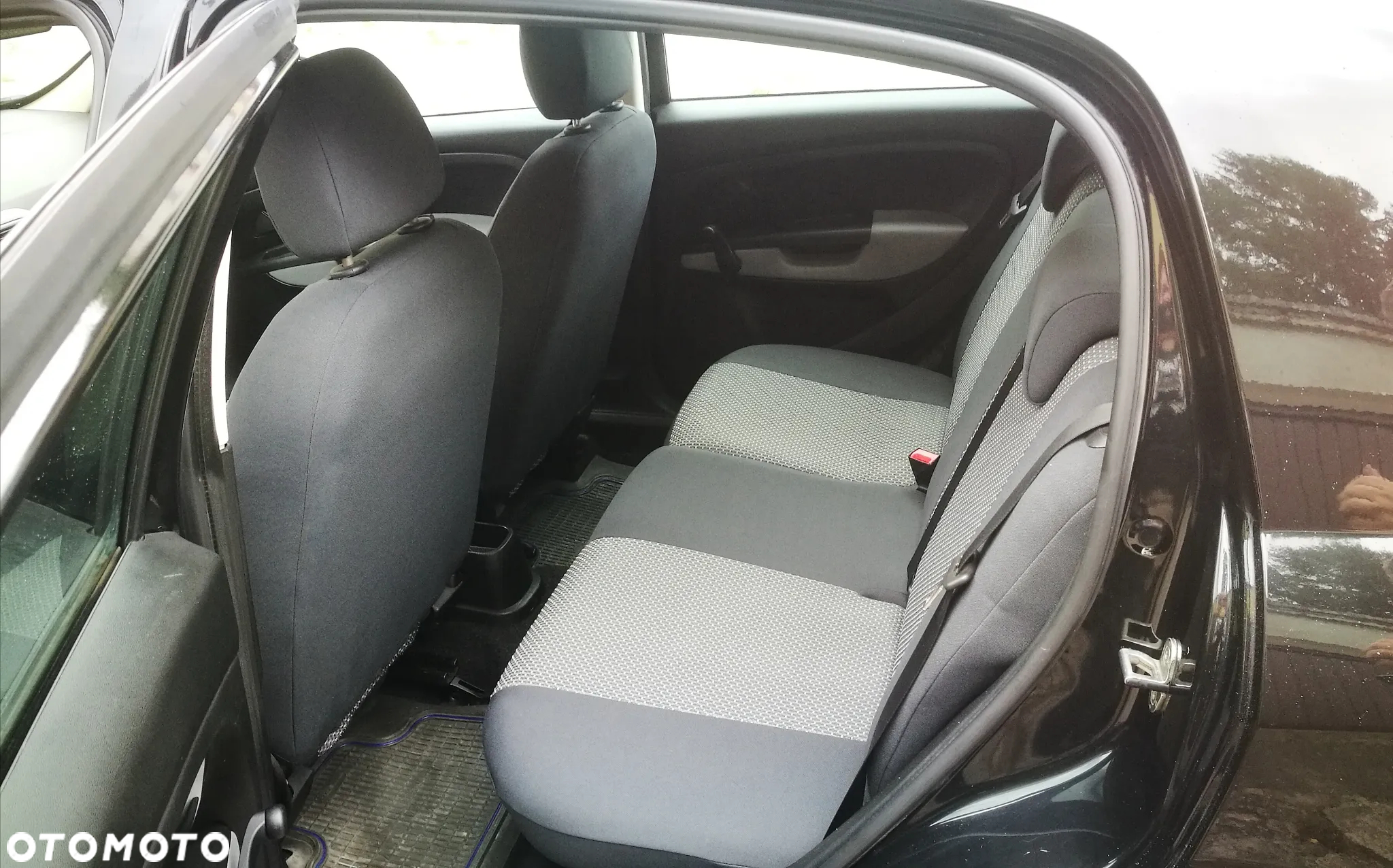 Fiat Grande Punto - 8