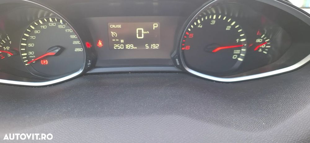 Peugeot 308 1.5 BlueHDi FAP STT EAT8 Active - 6