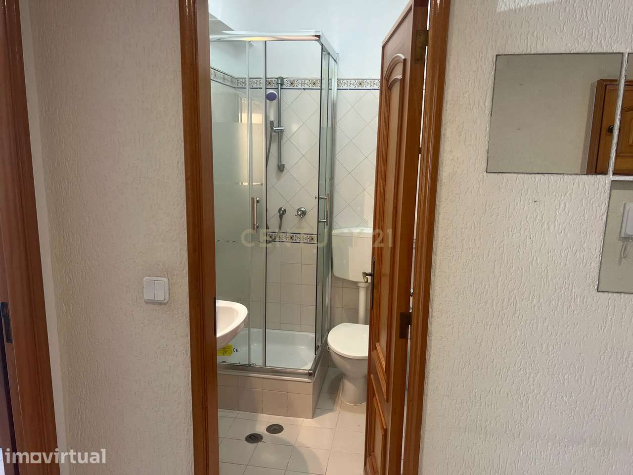 Moderno T2 para arrendamento com 2 WC's em Queluz - Grande imagem: 5/23