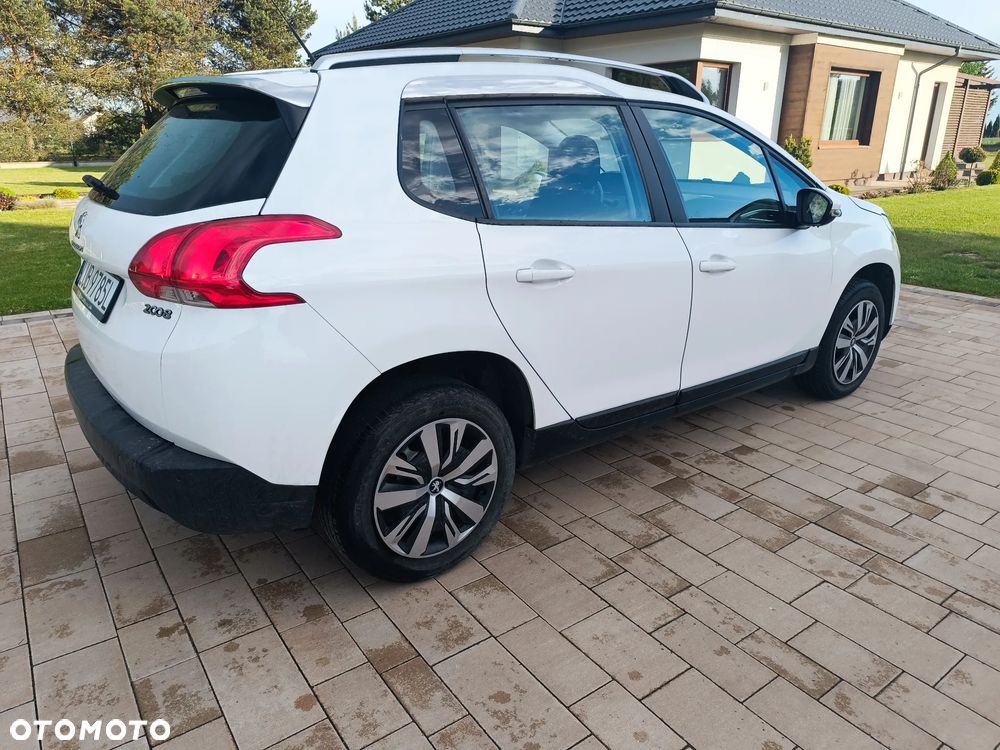 Peugeot 2008 1.2 Pure Tech Style - 7