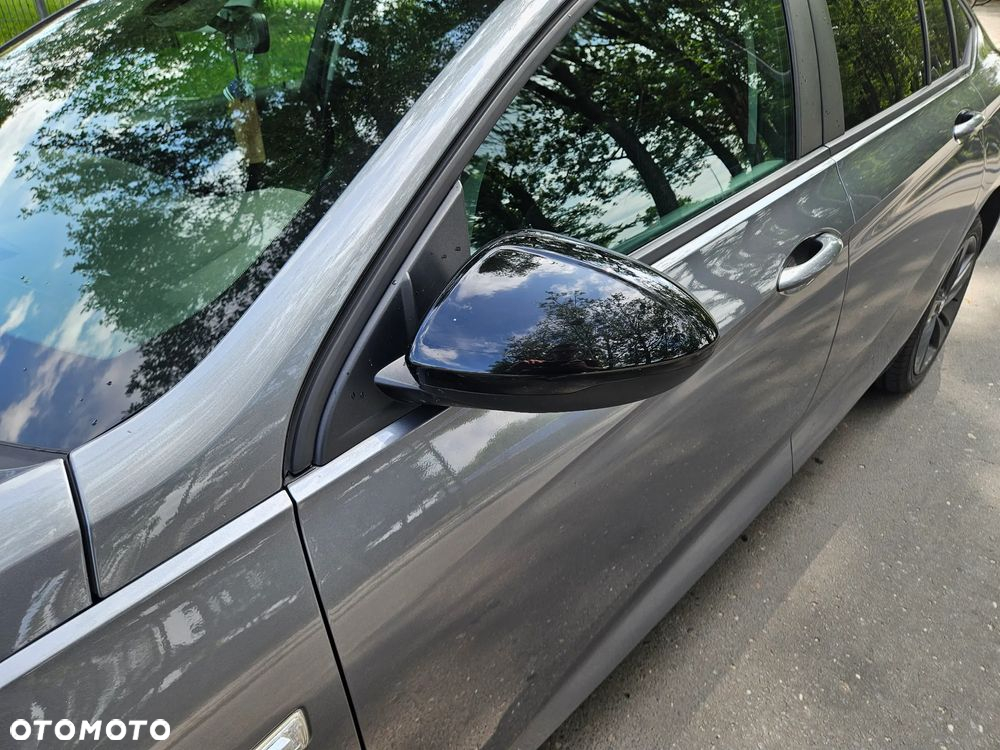 Opel Insignia - 14