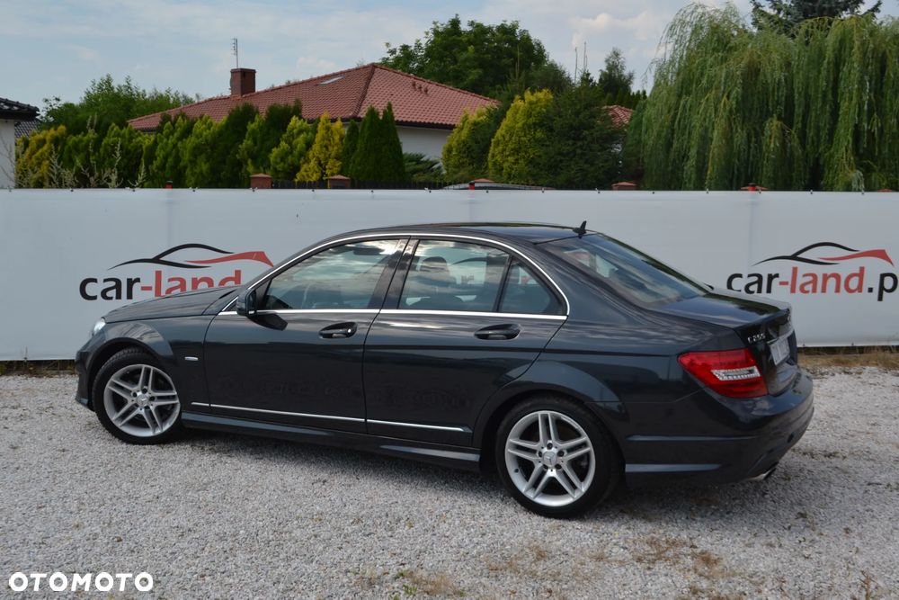 Mercedes-Benz Klasa C 180 CGI BlueEFFICIENCY SPORT EDITION - 11
