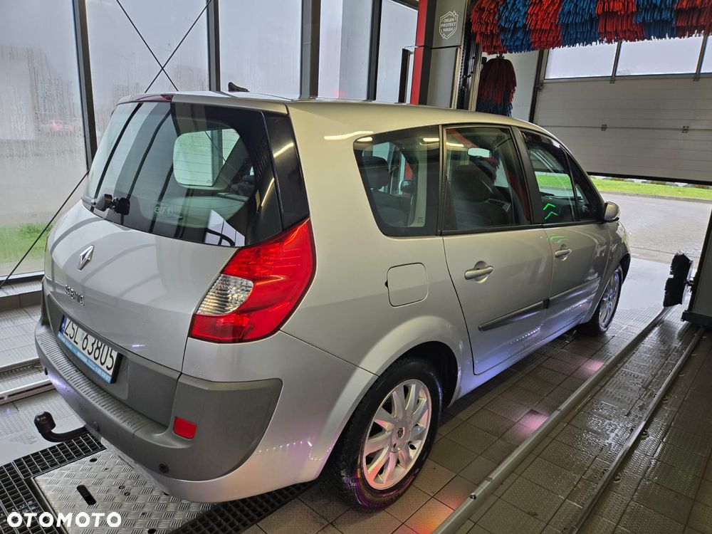 Renault Scenic - 9