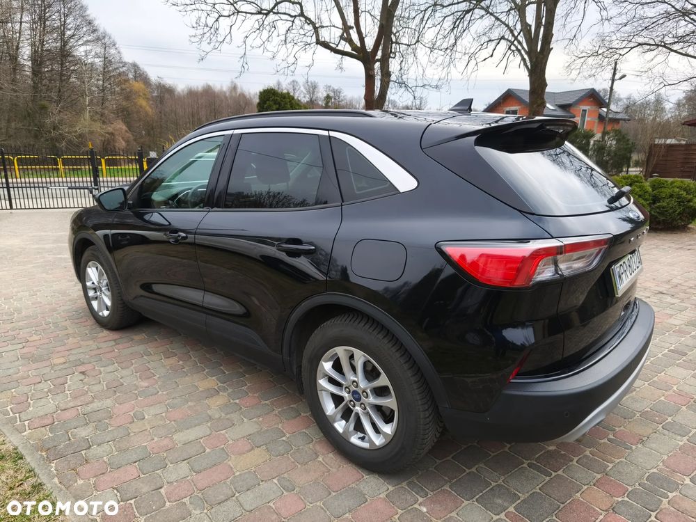 Ford Kuga 1.5 EcoBoost FWD Titanium - 4