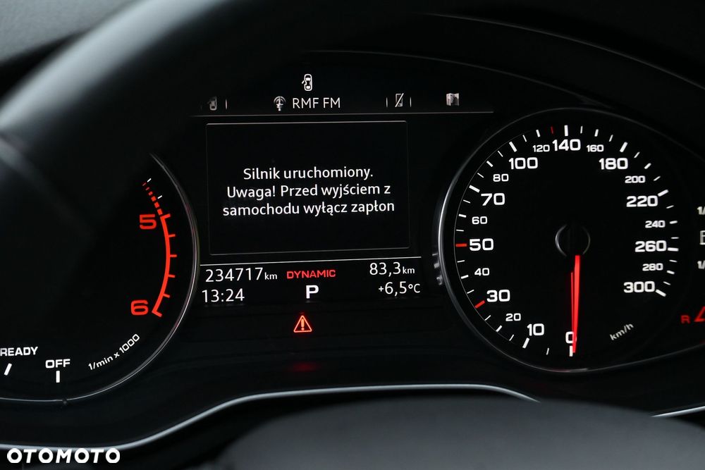 Audi A4 Avant 2.0 TDI Sport S tronic - 32