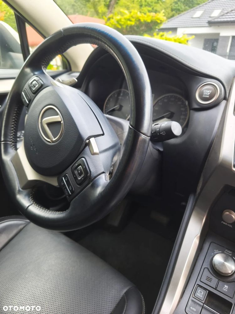 Lexus NX 300 Comfort AWD - 12