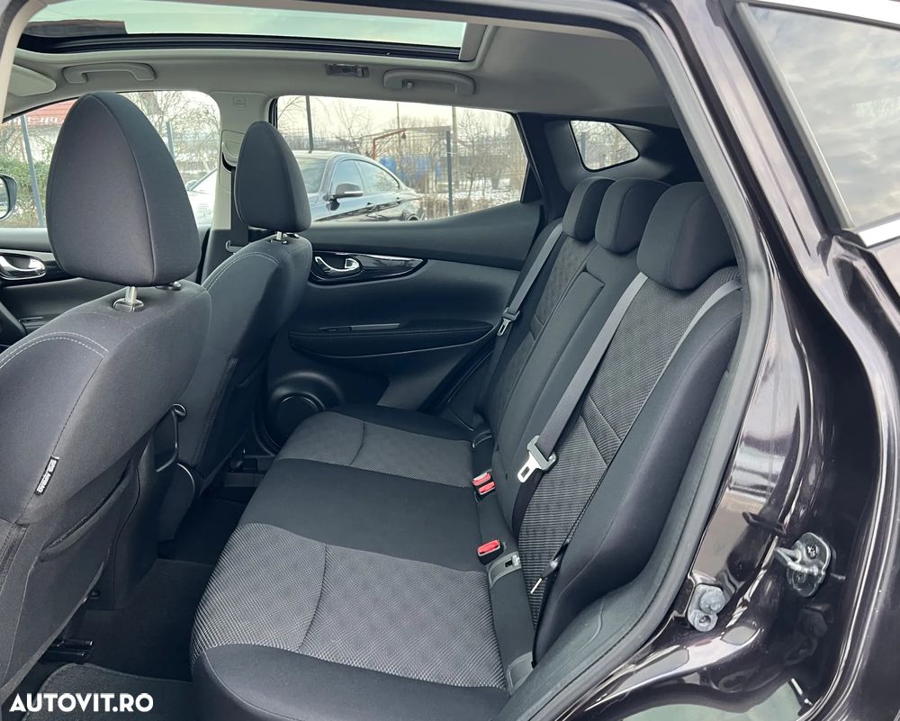 Nissan Qashqai 1.6 DCI Xtronic N-Connecta - 13