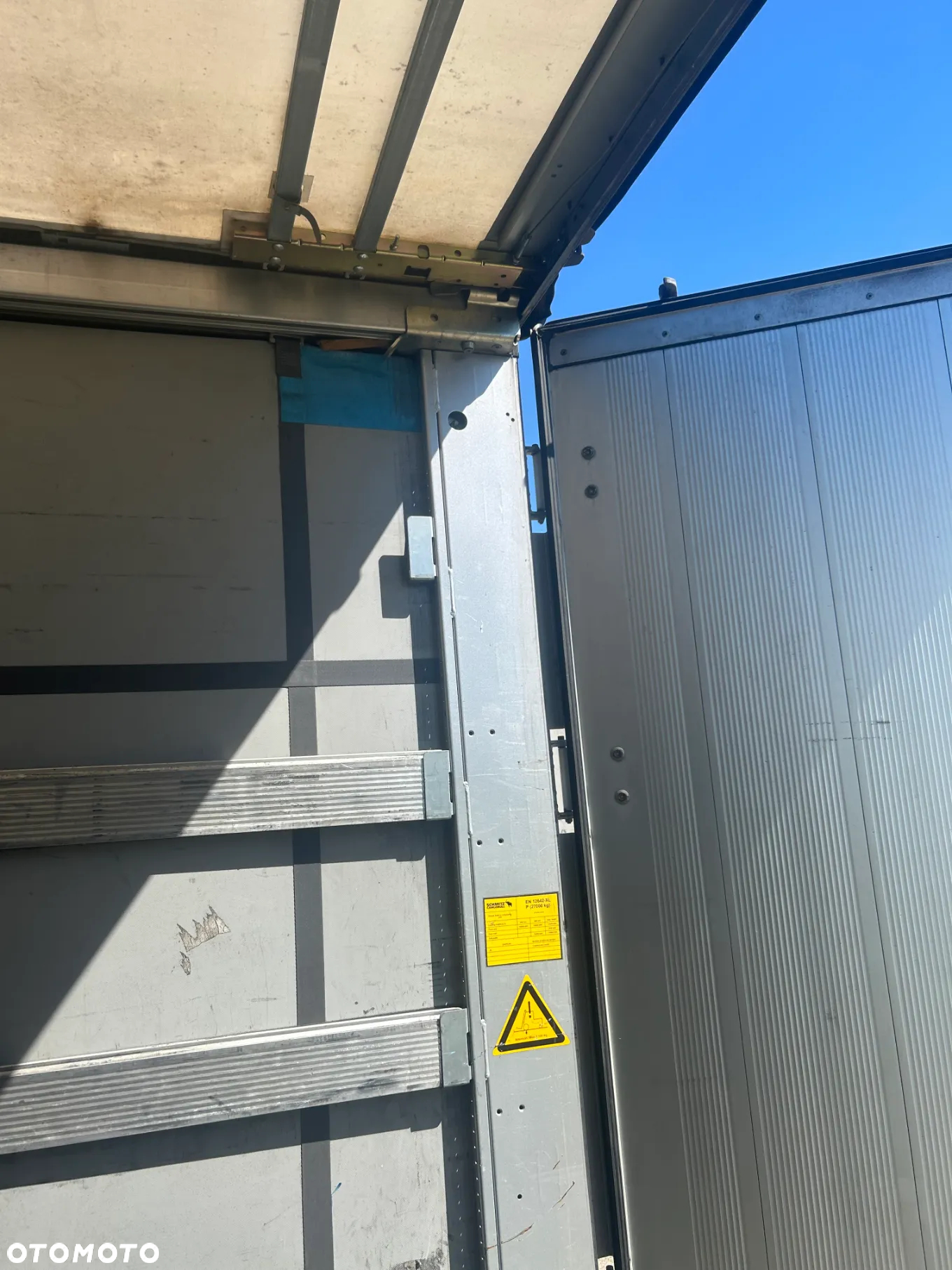 Schmitz Cargobull SCB ST - 16
