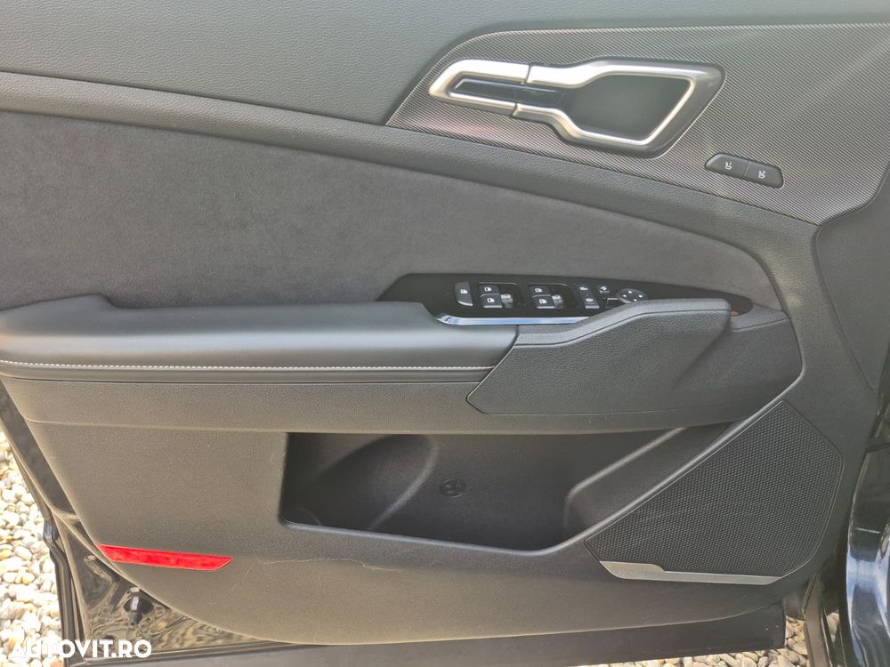 Kia Sportage 1.6T-GDI Hybrid 2WD Aut. GT-Line - 36