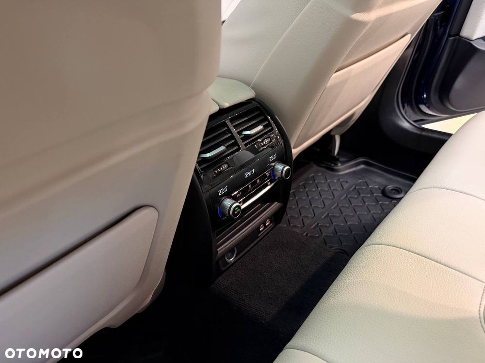 BMW Seria 5 530e PHEV M Sport - 31