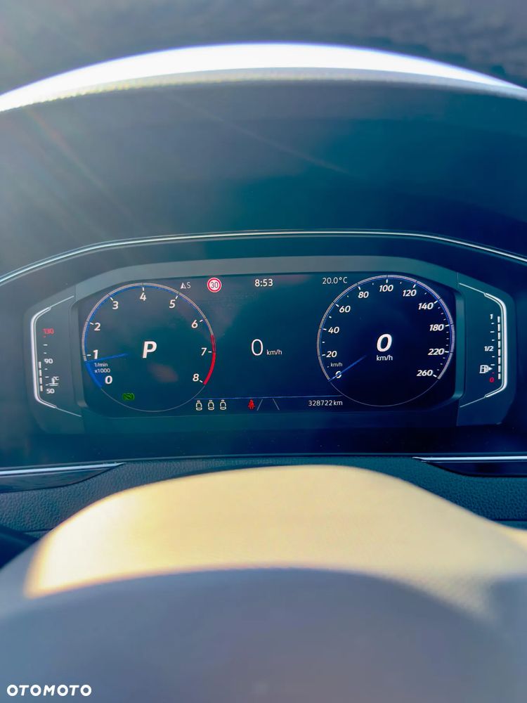 Volkswagen Passat 2.0 TSI Business DSG - 11