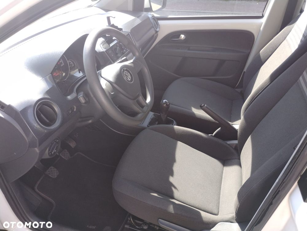 Volkswagen up! 1.0 high EU6 - 8