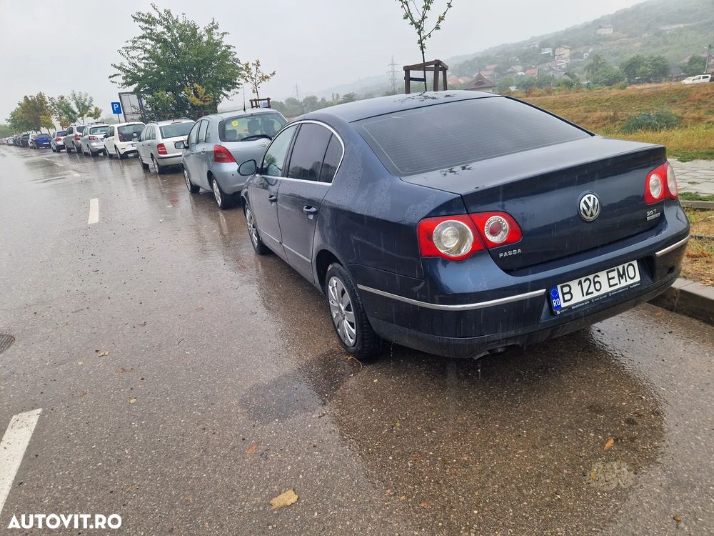 Volkswagen Passat 2.0TDI Comfortline DPF 4Motion - 3