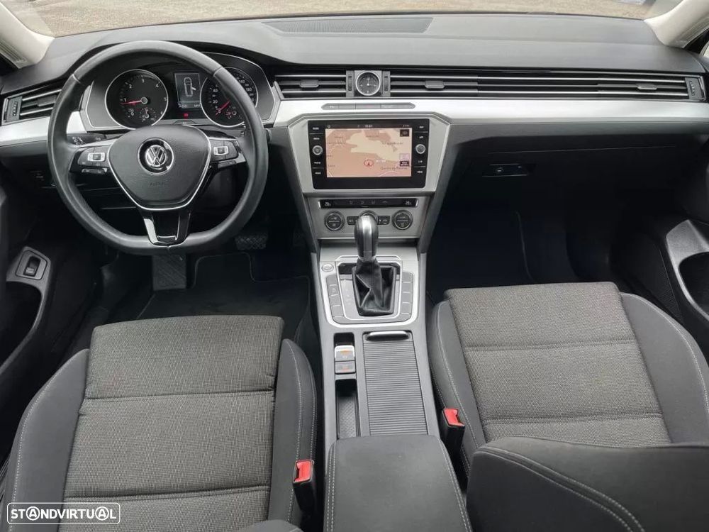 VW Passat Variant 2.0 TDi Business Package DSG - 8