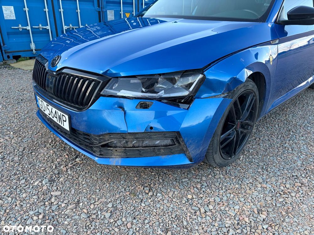 Skoda Superb 2.0 TDI SCR 4x4 Sportline DSG - 9