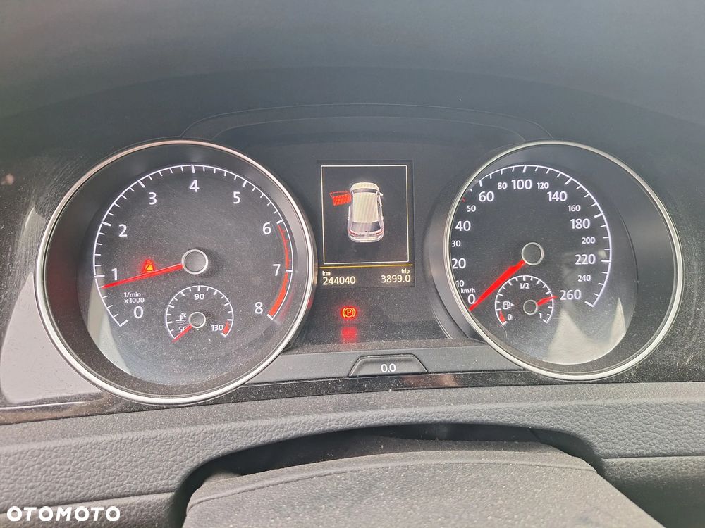 Volkswagen Golf 1.4 TSI BMT Highline - 9
