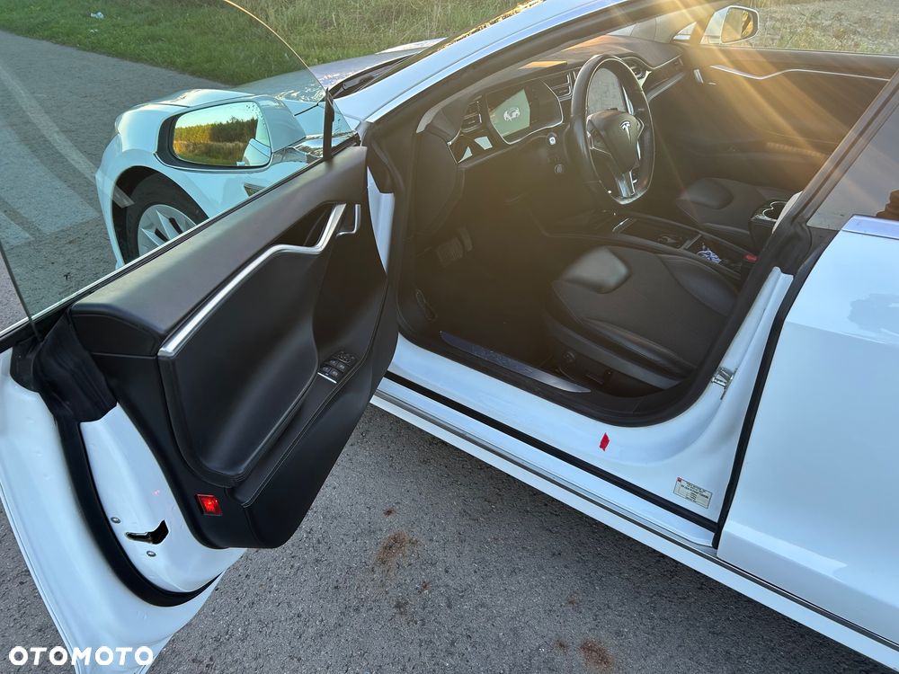 Tesla Model S Long Range Plus - 8