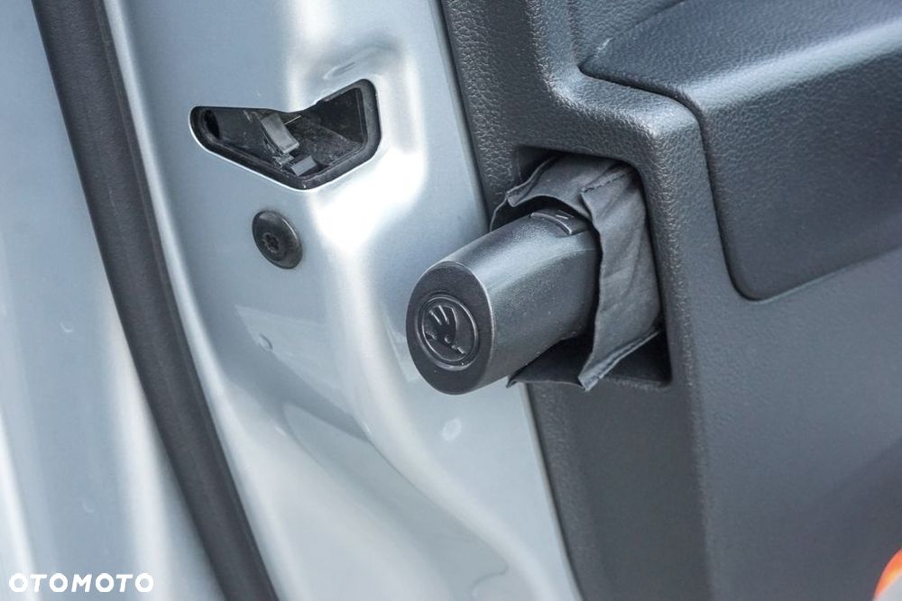 Skoda Superb 2.0 TDI Ambition - 21