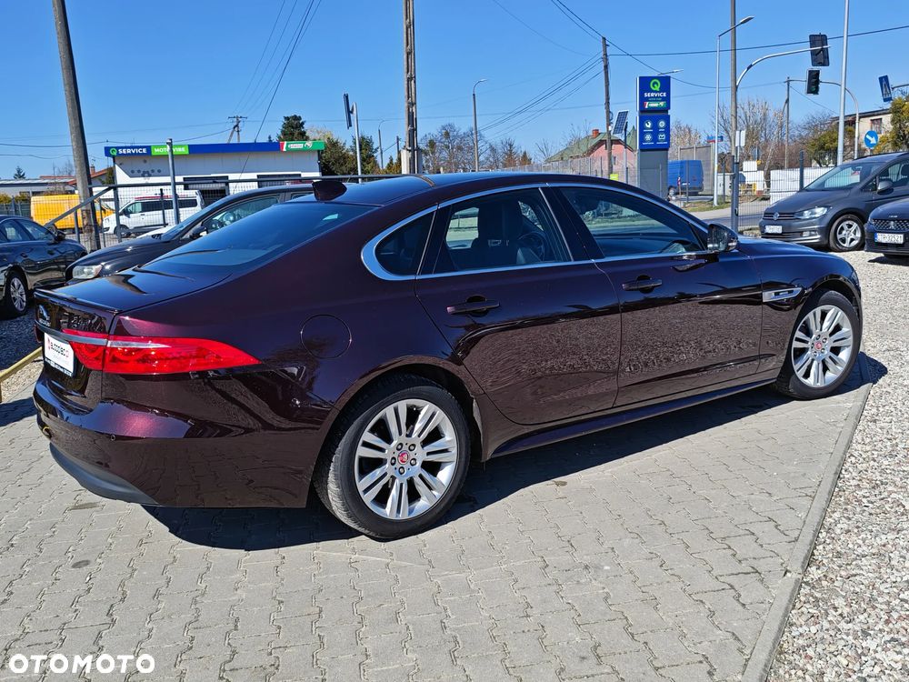 Jaguar XF E-Performance Pure - 8