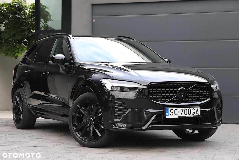 Volvo XC 60 B5 B AWD Ultra Black Edition - 4