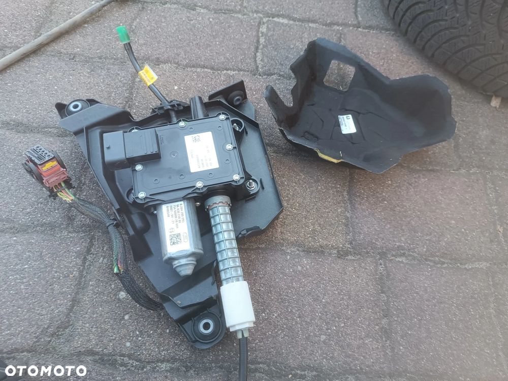 Citroen C4 Grand Picasso 1 I hamulec ręczny postojowy elektryczny 9683024880 96.830.248.80 auto na części EZRC Częstochowa - 6