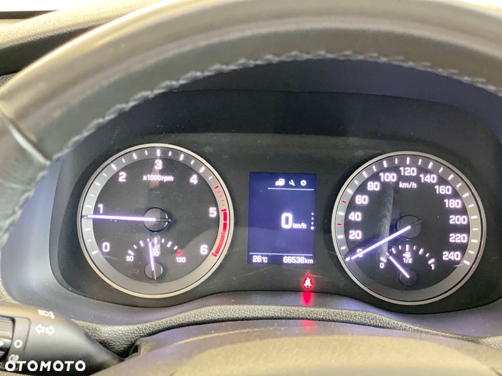 Hyundai Tucson 1.7 CRDI BlueDrive Comfort 2WD - 16