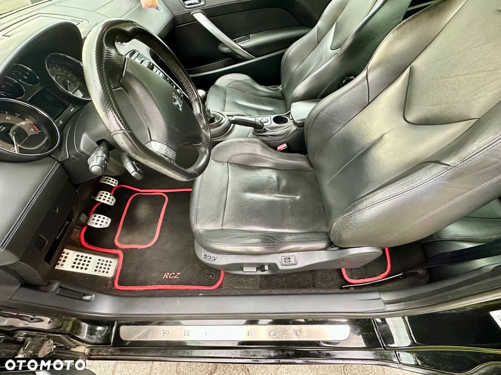Peugeot RCZ 1.6 200 THP Red Carbon - 22