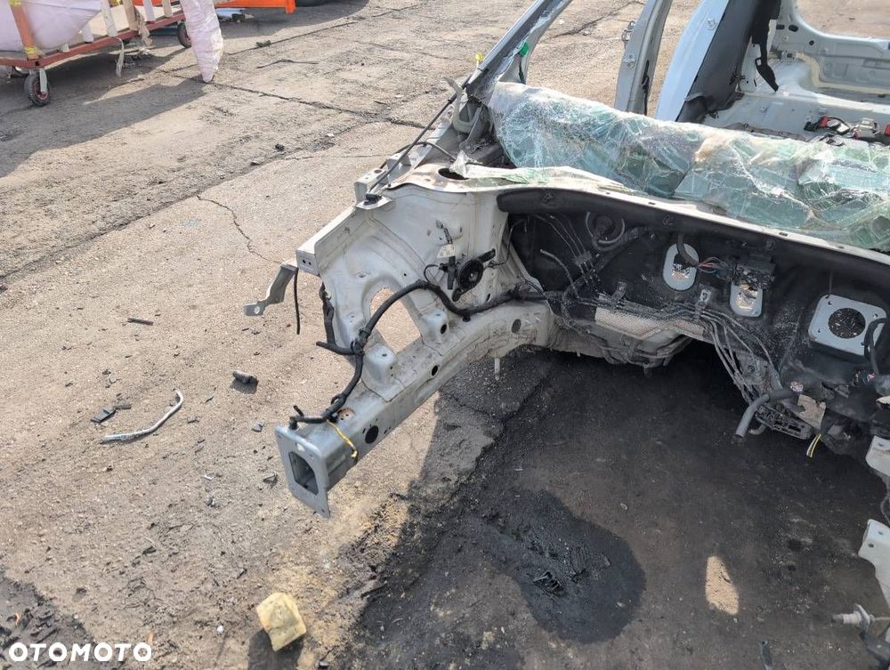 KAROSERIA ĆWIARTKA BŁOTNIK PRÓG DACH PODŁUŻNICA  KIA CEED (CD) 2018 - 2022 1.6 CRDi 115 85 kW - 2