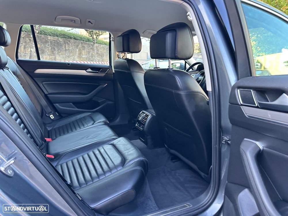 VW Passat Variant 2.0 TDi Highline DSG - 49
