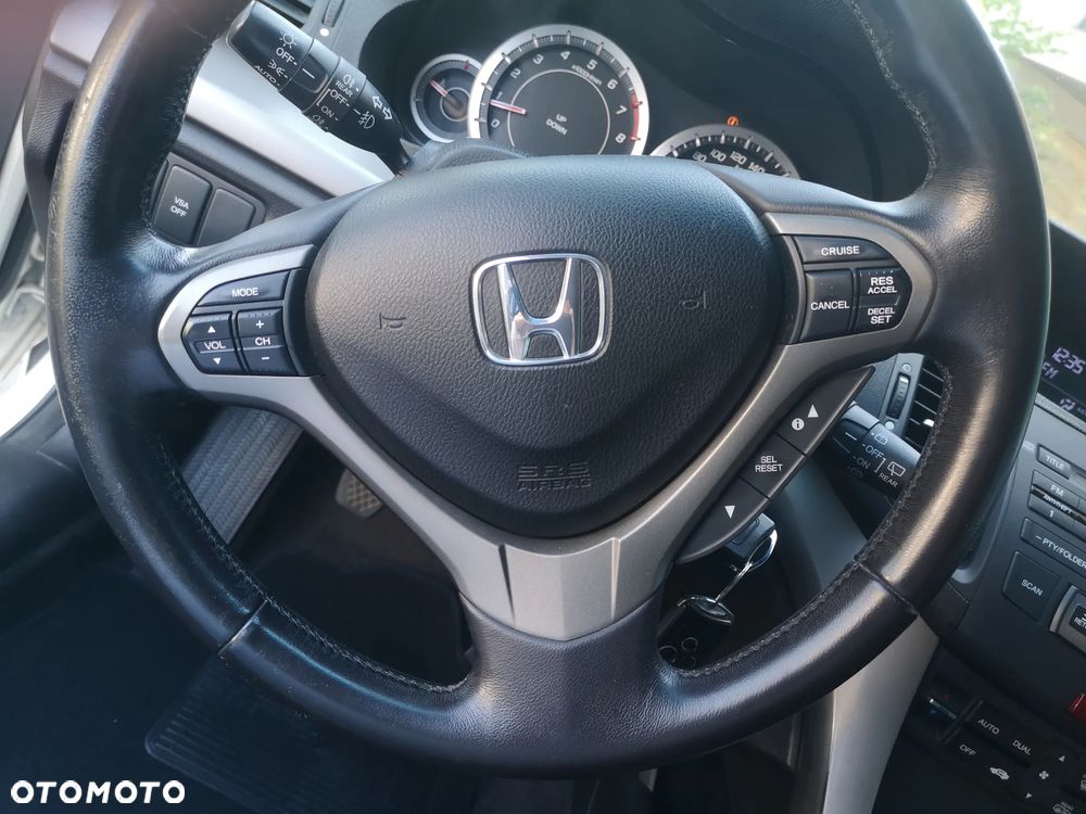 Honda Accord 2.0 Lifestyle - 14