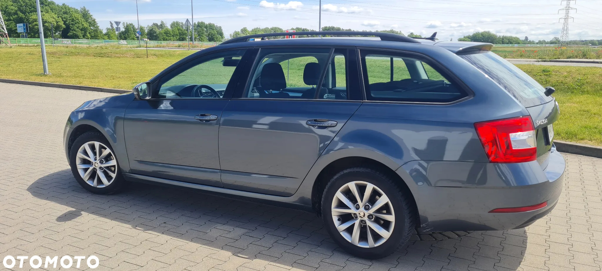 Skoda Octavia 1.6 TDI Ambition DSG - 2