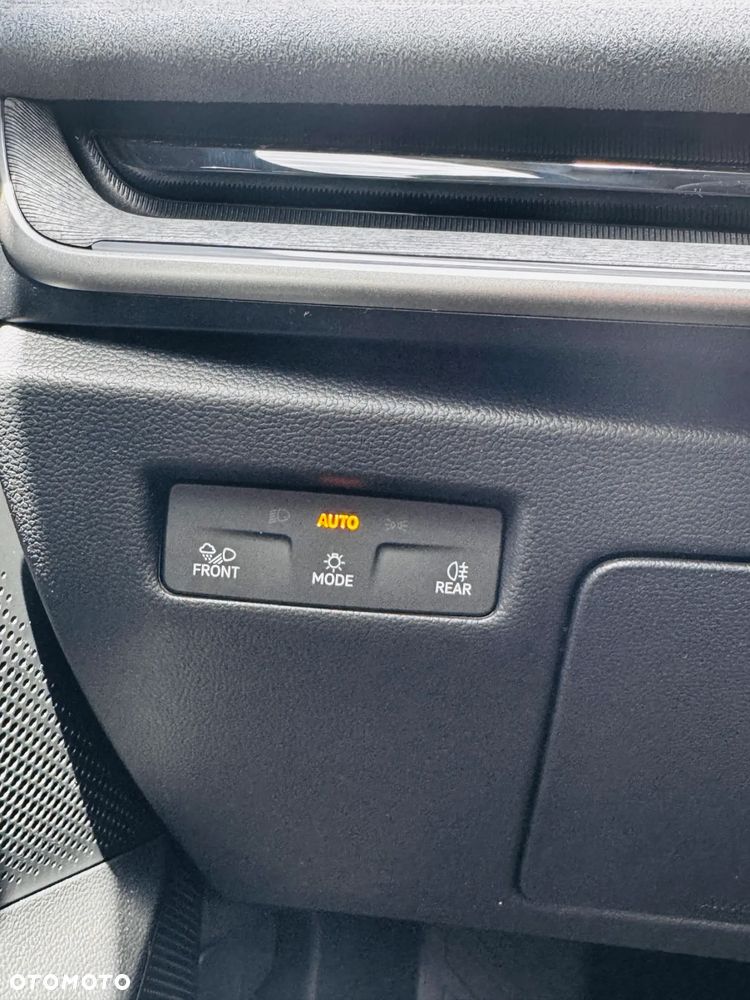 Skoda Superb 2.0 TSI 4x4 Edition 130 DSG - 11