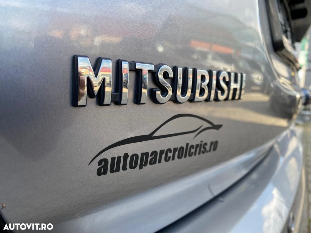 Mitsubishi Outlander - 34