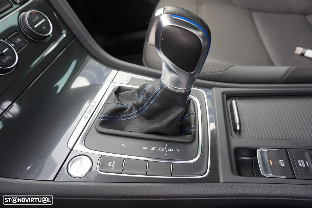 VW e-Golf AC/DC - 33