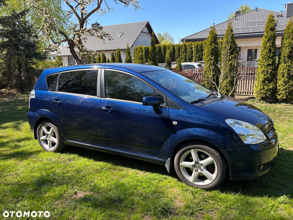 Toyota Corolla Verso 1.8 Sportschau Edition - 4
