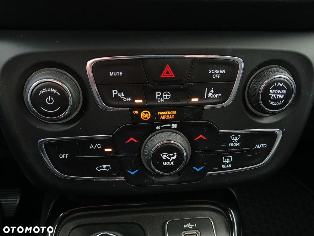 Jeep Compass 1.4 TMair Limited 4WD S&S - 15